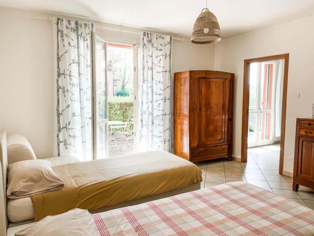 Agriturismo Familiare I Giardini Del Lago Варезе Экстерьер фото